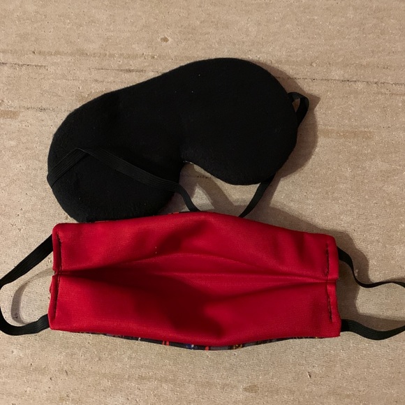 COPY - Set of 2 - KISS - Sleep Mask & Face Mask. … - Picture 2 of 2
